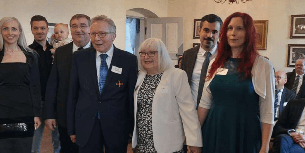 Claus Oscar Herzig erhält Verdienstorden