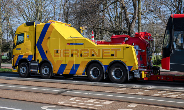 „Lkw bergen und abschleppen“